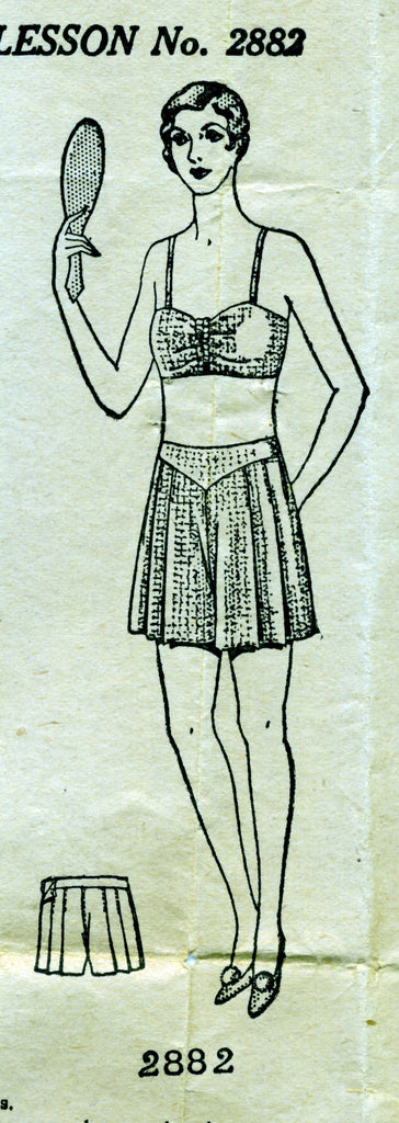 Newspaper Pattern 156/2882