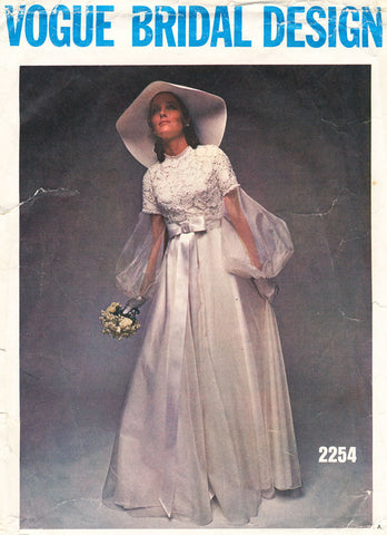 Vogue Bridal Gown 2254
