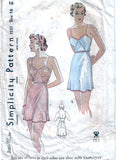 Simplicity 1551